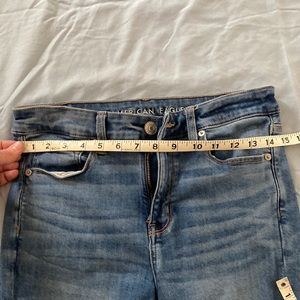 American Eagle High Rise Skinny Kick Size 8